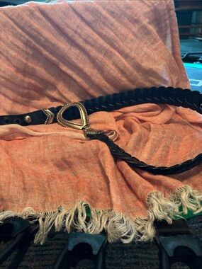 Woven Black Leather Women’s Belt with Decorative Silver-Tone Buckle